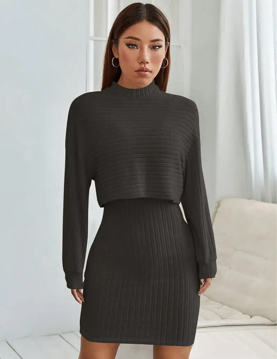 Universalus Moteriškos Aprangos Komplektas