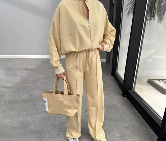 Universalus Moteriškos Aprangos Komplektas