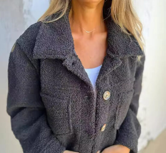 Stilinga Pavasarinė Moteriška Striukė Su Kailiu