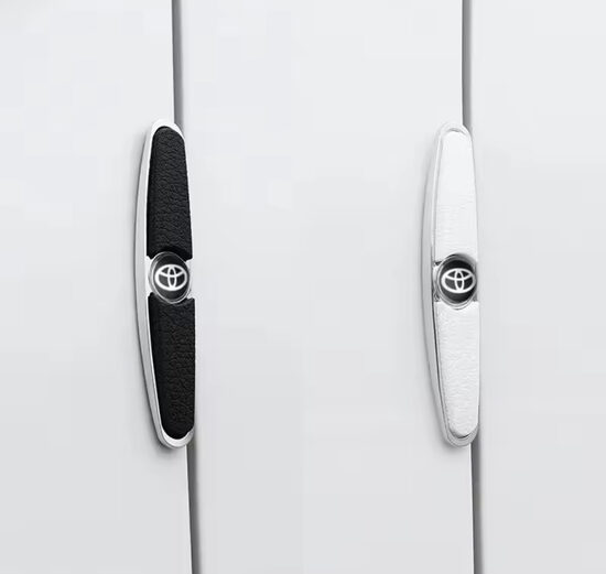 Universalus automobilio durelių apsauga 4 Vnt ( parduodama be logotipo)