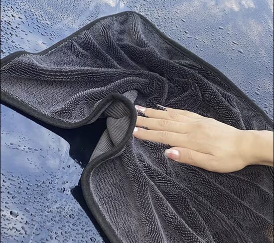 Universalus automobilio valymo rankšluostis