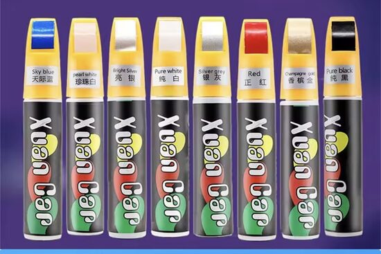 Universalus automobilio įbrėžimų maskuotojas