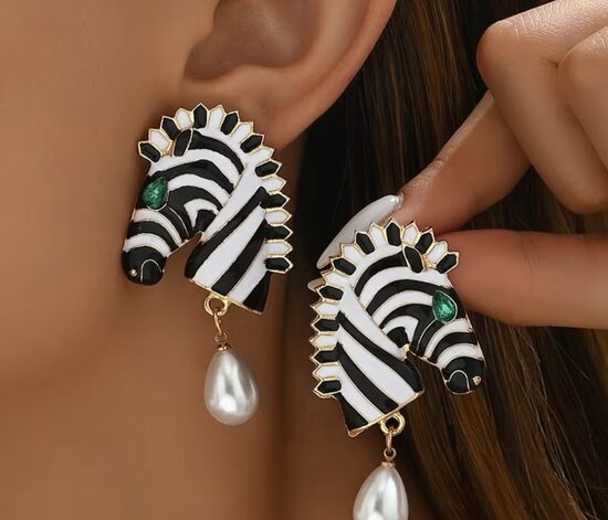 Stilingi Moteriški Auskarai